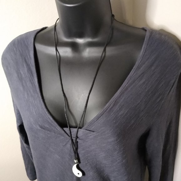 Yin And Yang Metal Pendant String Necklace Set - Picture 14 of 15